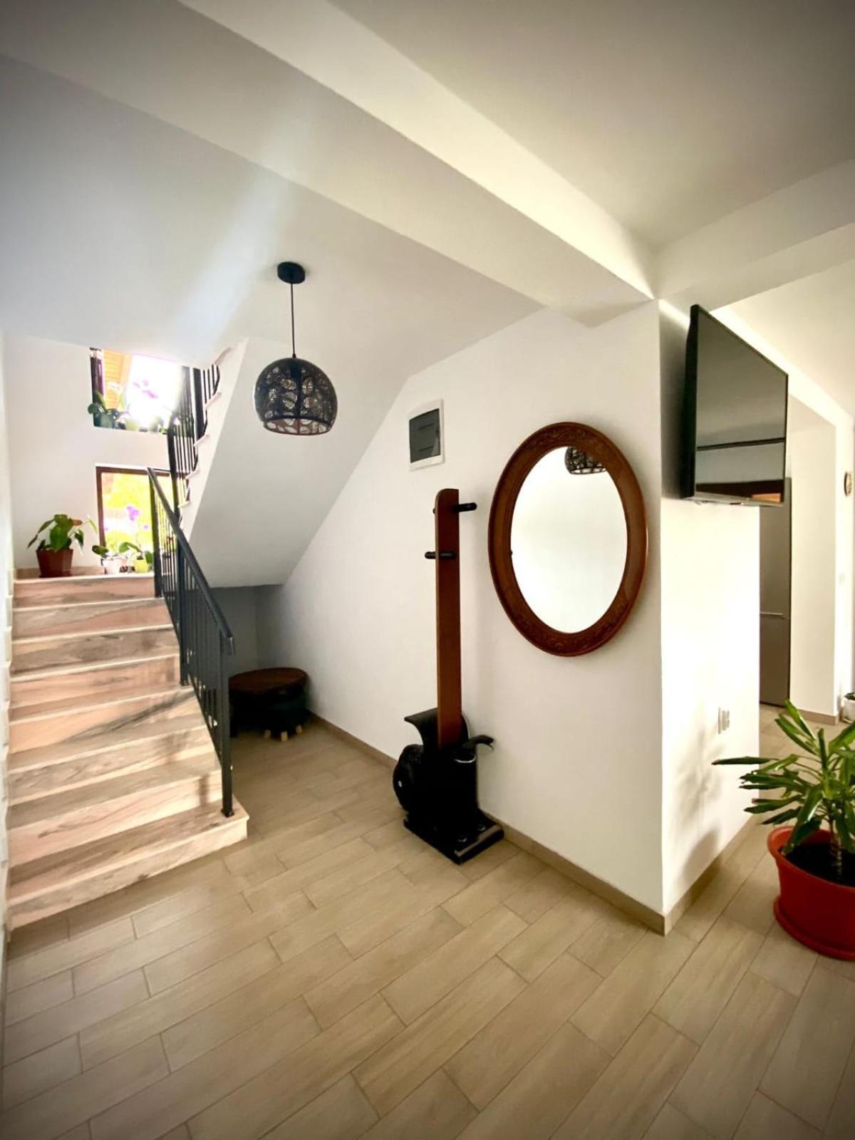 Отель Casa Alex Куртя-де-Арджеш Экстерьер фото
